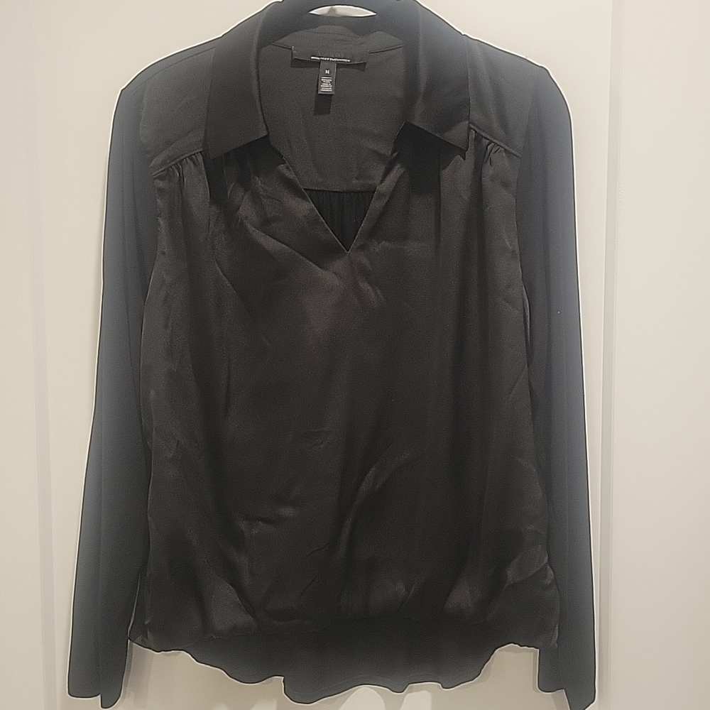 White House Black Market Mixed Media Black Top Size Medium